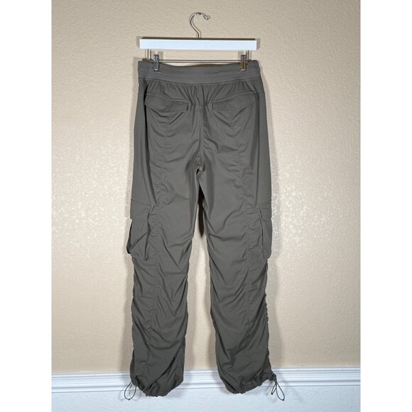 Lululemon Women's Dance Studio Relaxed-Fit Mid-Rise Cargo Pants Green - Picture 9 of 12